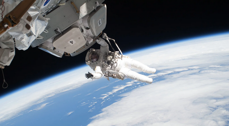 宇宙葬とは、故人の夢